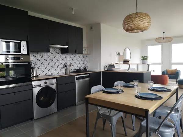 Loue 1 chambre en colocation dans appartement