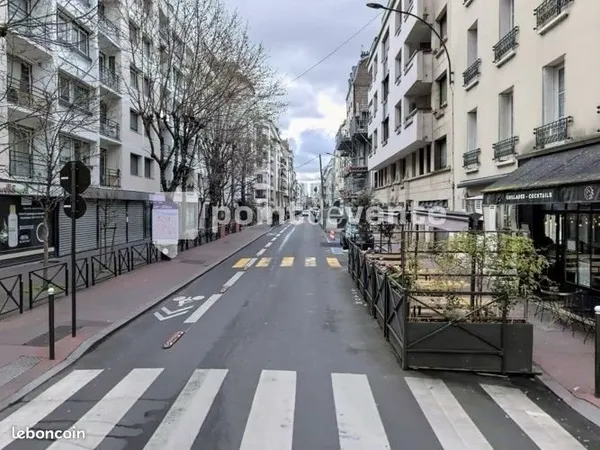 Local commercial 168 m²