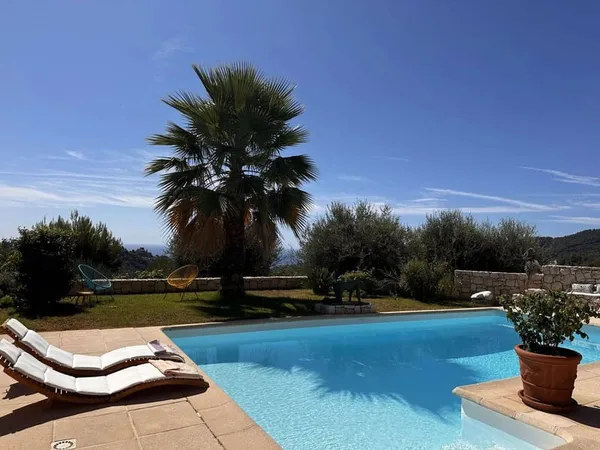 Maison 5 pièces 140 m²