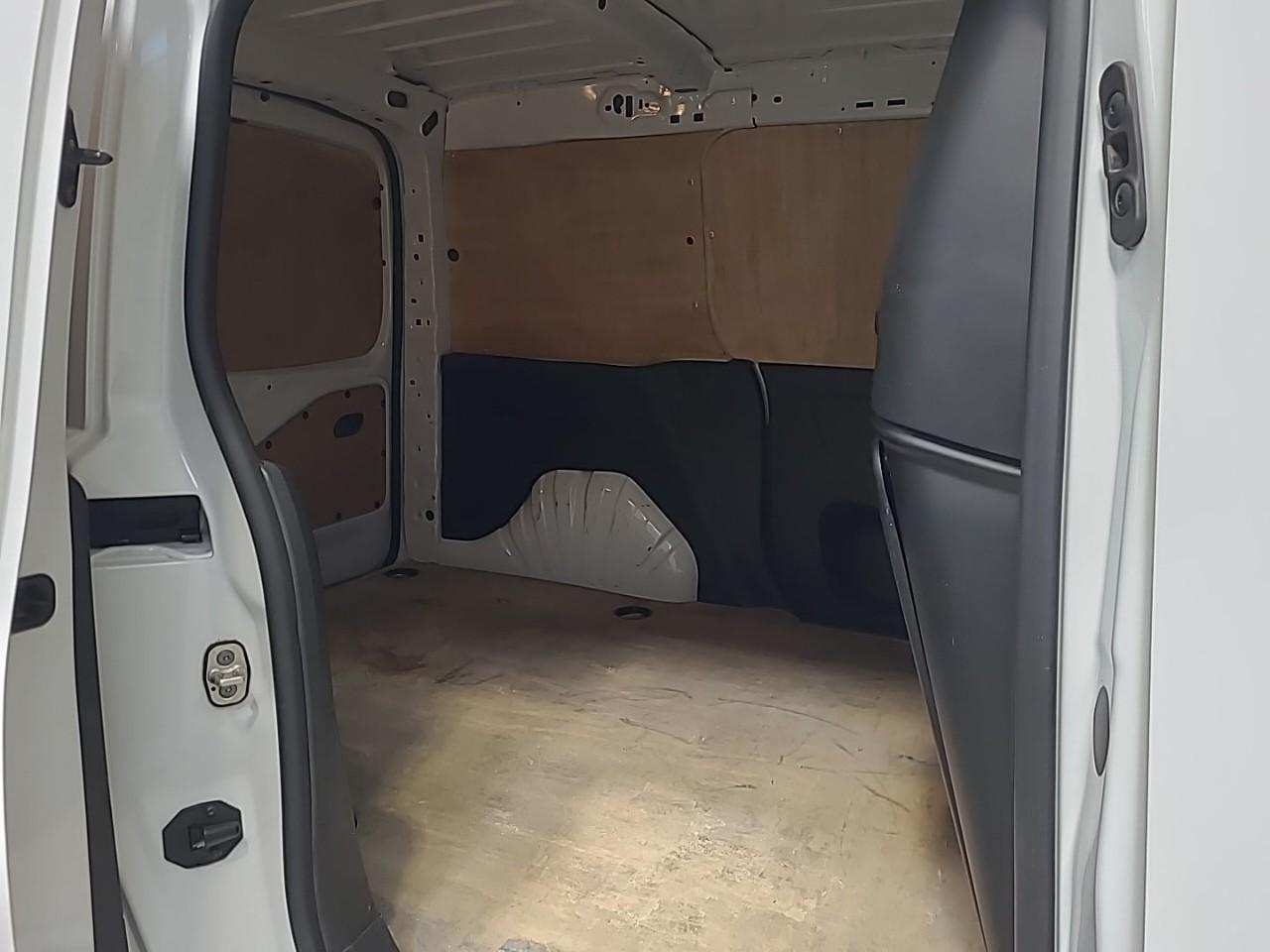Peugeot Partner fourgon m 950 kg bluehdi 100 s&s bvm6 — photo 13