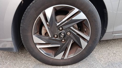 Hyundai i20 1.0 T-GDi MHEV 100 - Intuitive – 2022 – 27888 km – Hybride essence – Boîte Manuelle — photo 15