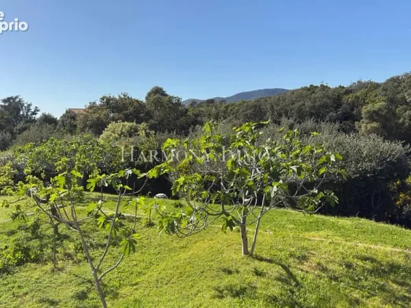 Villa de caractère avec vue mer au calme & terrain plat.