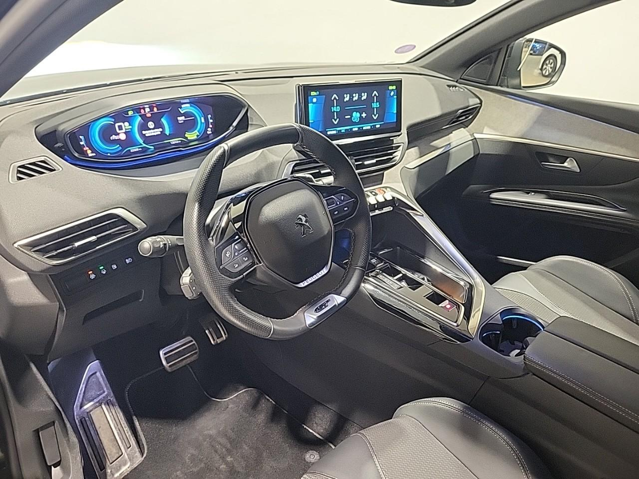 Peugeot 3008 hybrid 225 e-eat8 gt — photo 9