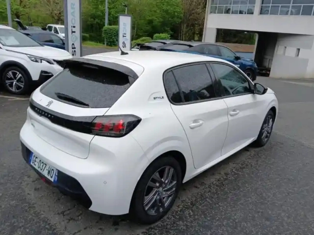 Peugeot 208 puretech 75 s&amp;s bvm5 style — photo 7