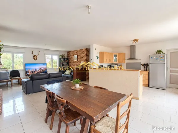 Maison 8 pièces 208 m²
