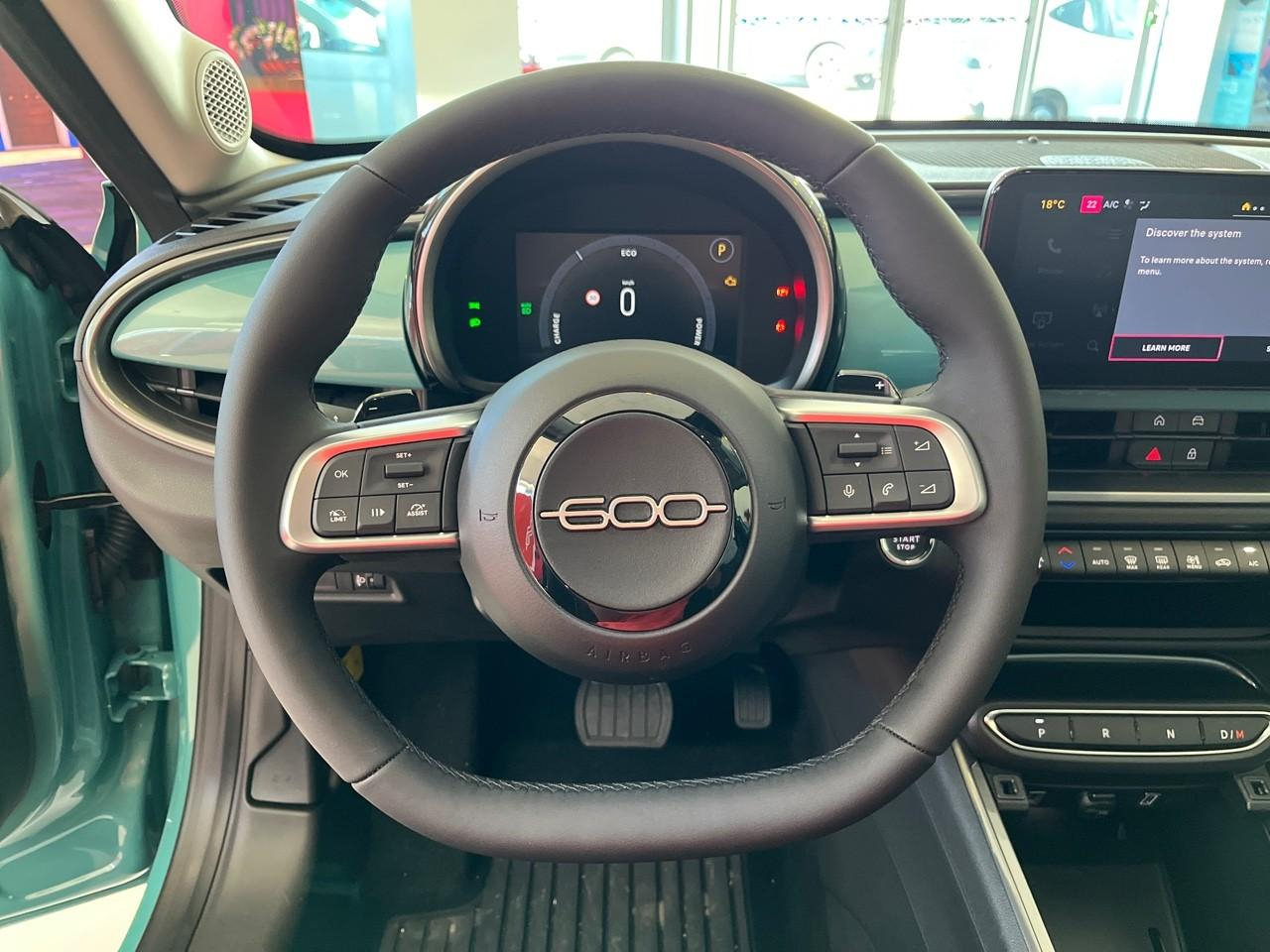 Fiat 600 1.2 hybrid turbo 110ch icone edct6 — photo 12