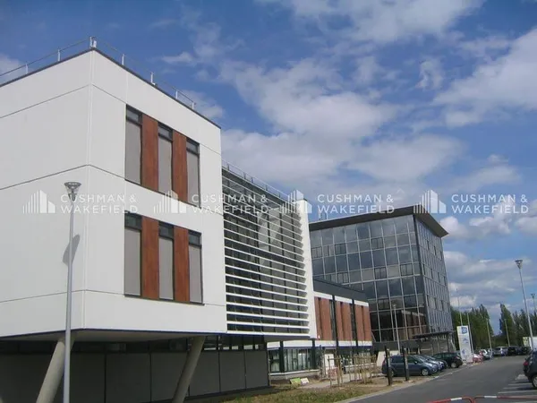 Bureaux 74 m²