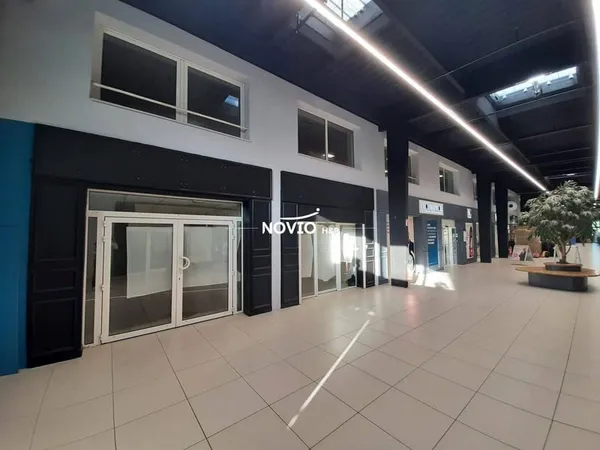 Local commercial 65 m²