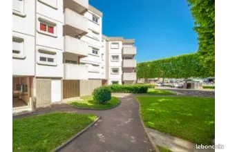 Appartement 6 pièces 107 m²