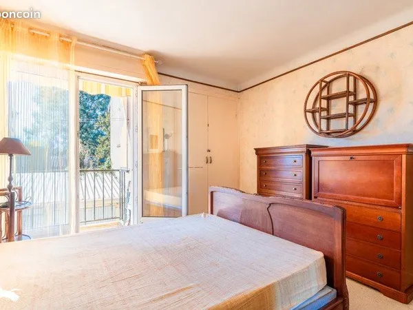 Appartement 4 pièces 140 m²