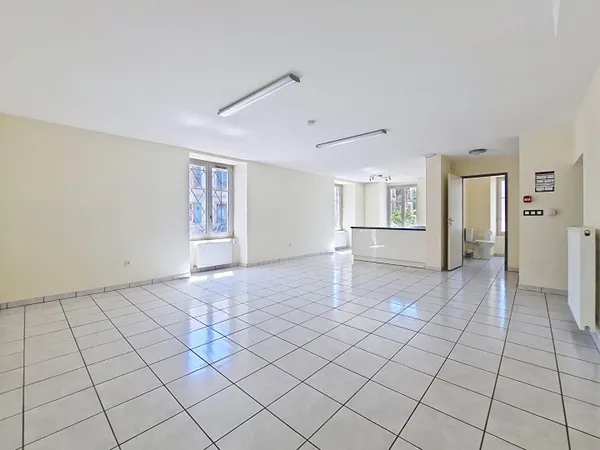 Bureaux 90 m²
