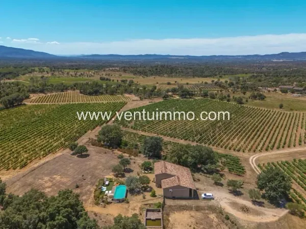 Terrain 14400 m²