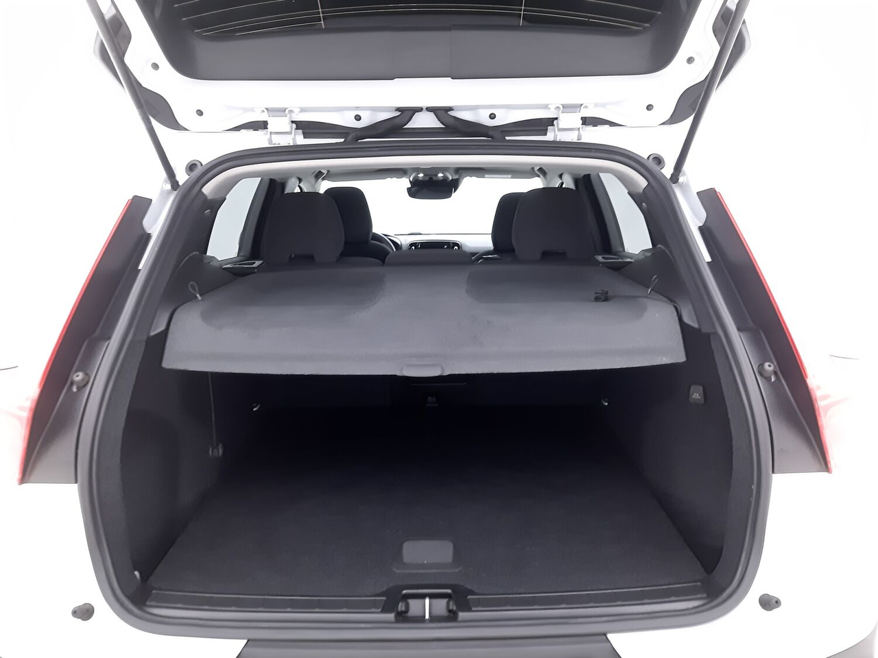 Volvo XC40 — photo 15