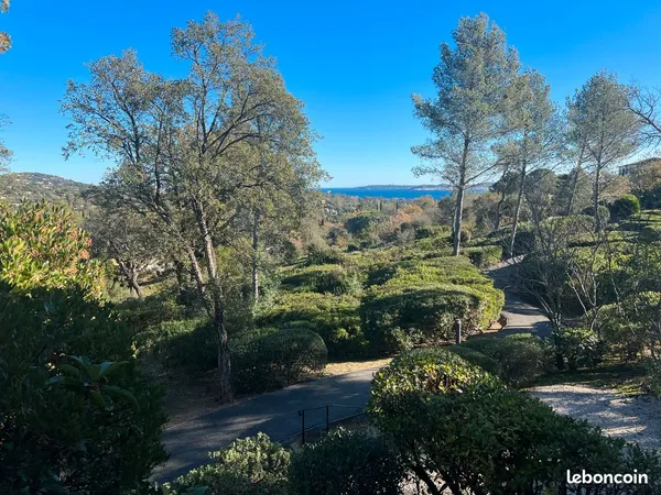 Grimaud - domaine des restanques - t2 avec mezzanine et balcon, vue mer