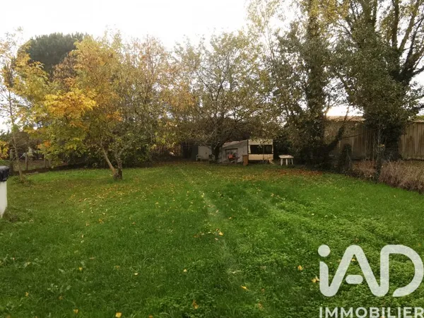 Terrain 1000 m²
