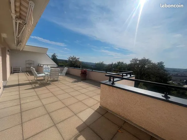 Appartement 3 pièces 82 m²