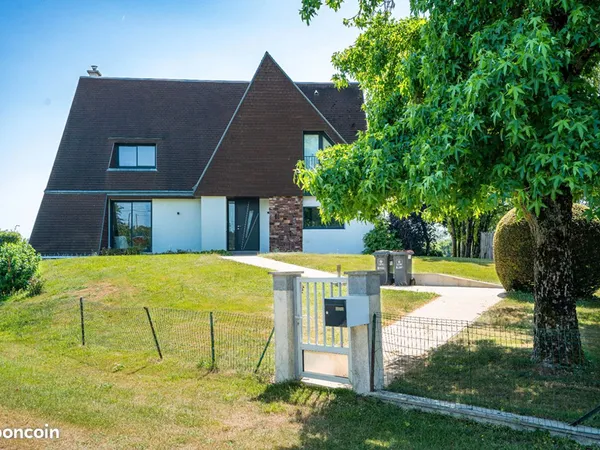 Maison 7 pièces 160 m²