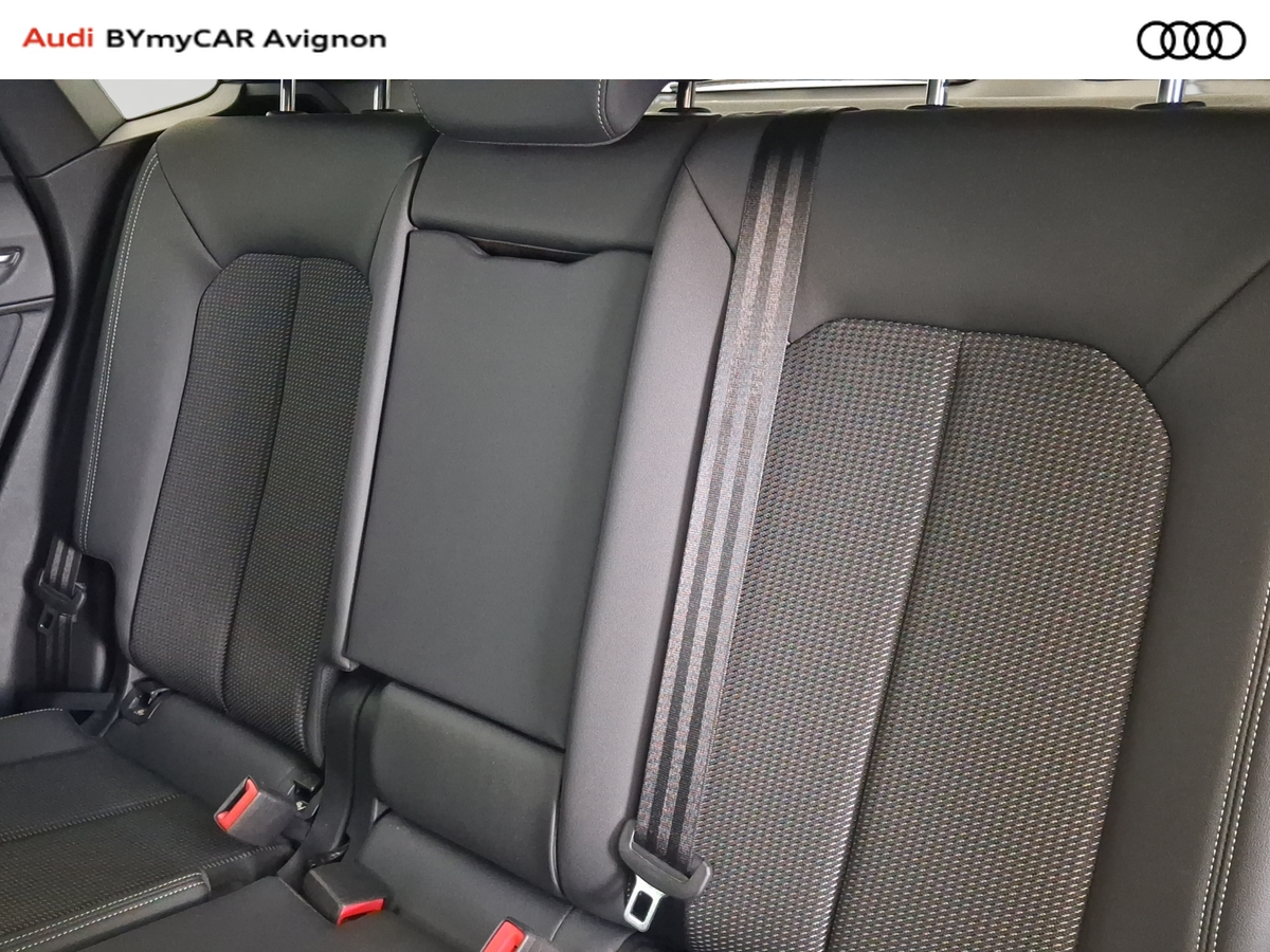 Audi Q3 Sportback 35 TFSI 150 ch S tronic 7 — photo 24