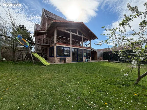 Maison 7 pièces 200 m²