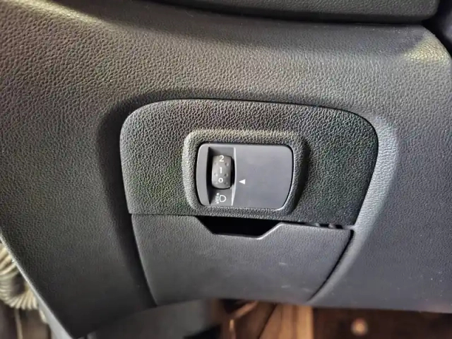 Renault Scenic grand  tce 160 energy edc — photo 28