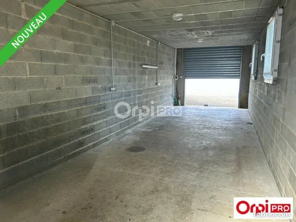 Local d'activité 80 m²