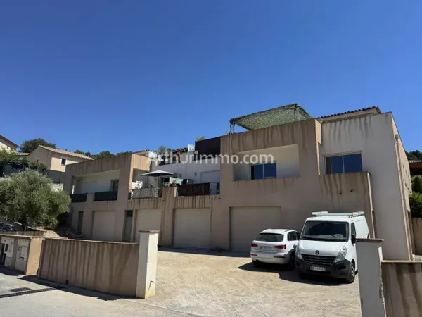 Immeuble 2 pièces 274 m²