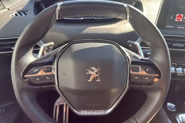 Peugeot 3008 hybrid4 300 e-eat8 — photo 50