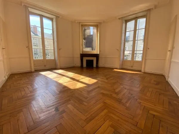 Vends appartement ancien à rénover