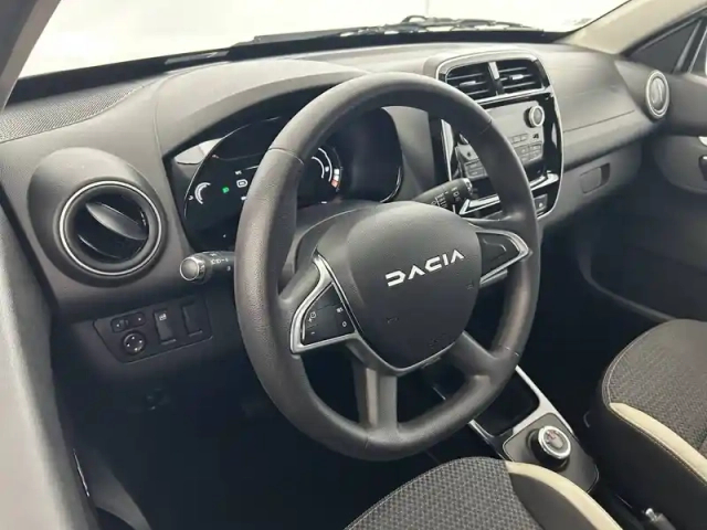 Dacia Spring — photo 9