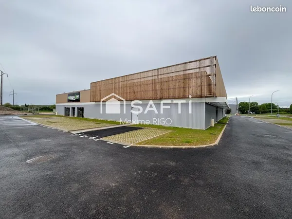 Local commercial 307 m² MARMANDE