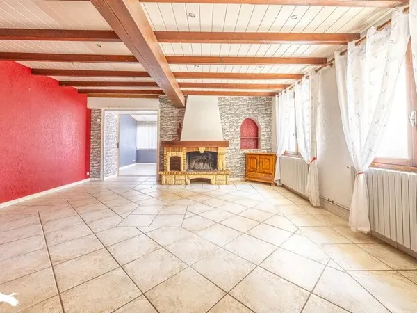 Maison en pierre de 7 pièces principales