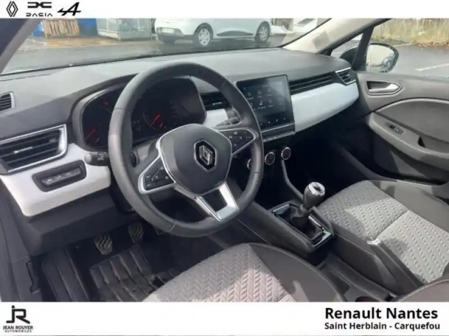 Renault Clio 1.0 tce 90ch evolution — photo 8