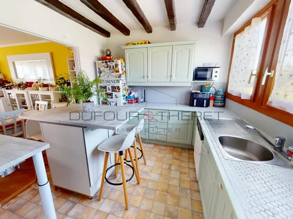Maison avec jardin et garage