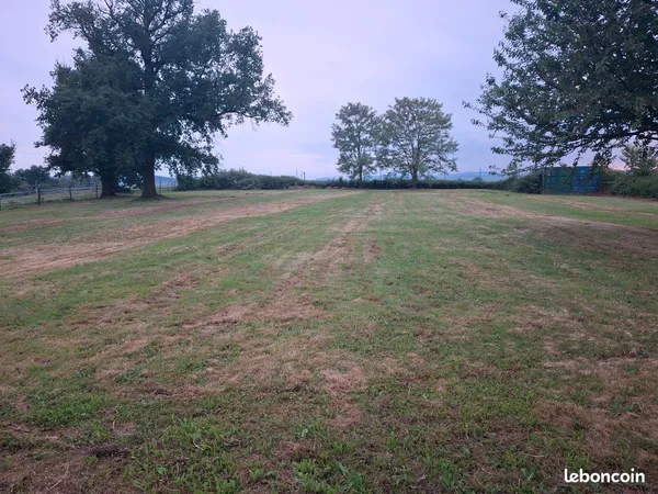 Location terrain 3000m2 clos et sécurisé