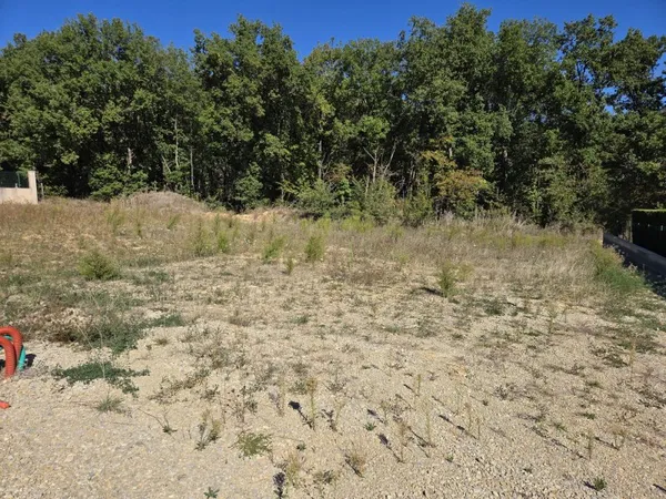 Terrain en individuel 1223 m²