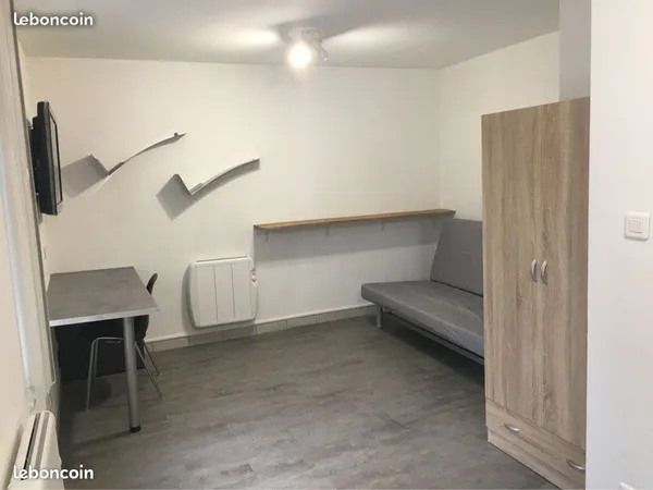 Studio rénové 25 m2