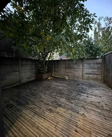 Maison de ville meublée T3 avec terrasse