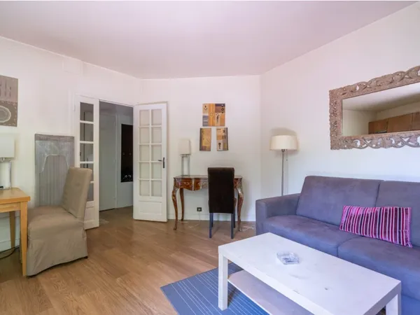 Loue appartement meublé et entièrement équipé