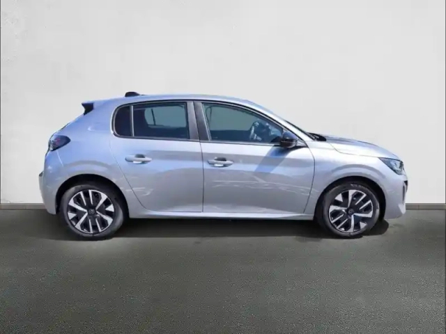 Peugeot 208 turbo 100 ch bvm6 — photo 4