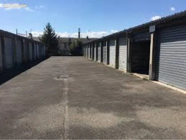 À VENDRE garages/box LYON 8