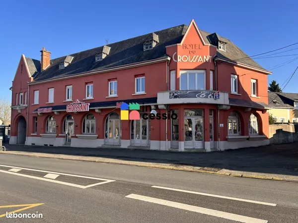 Local hôtel 638 m²