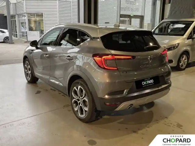 Renault Captur blue dci 115 edc — photo 109