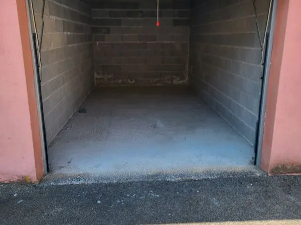 Garage en extérieur résidence les milelli proche rocade