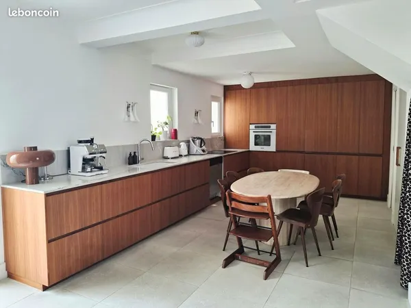 MAISON MEUBLÉE 97 m² - 3 CHAMBRES - PISCINE - BASTIDE