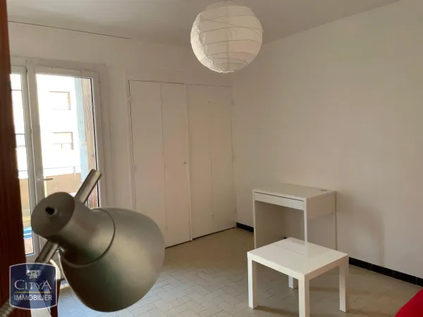 Studio 1 pièce 19 m²