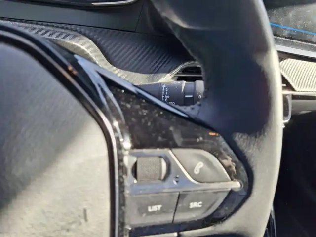 Peugeot 2008 puretech 130 s&amp;s bvm6 — photo 19