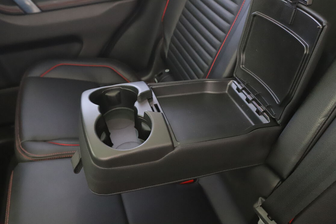 Land Rover Discovery Sport P200 Flex MHEV AWD R-Dynamic SE Auto — photo 16