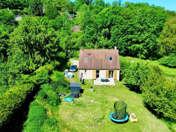 En village, maison 3 chambres de 82 m²