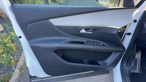 Peugeot 5008 1.5 BlueHDi 130 - GT – 2021 – 82836 km – Diesel – Boîte Manuelle — photo 42