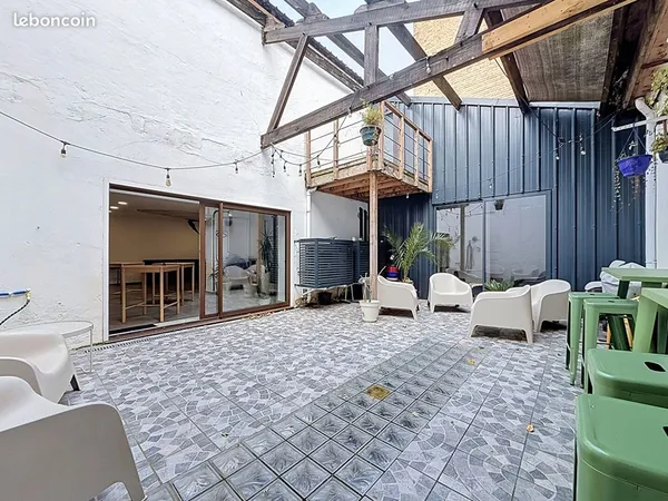 Immeuble 330 m²